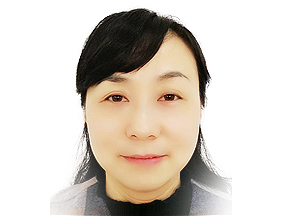 田艷（黨委副書記、總經(jīng)理）